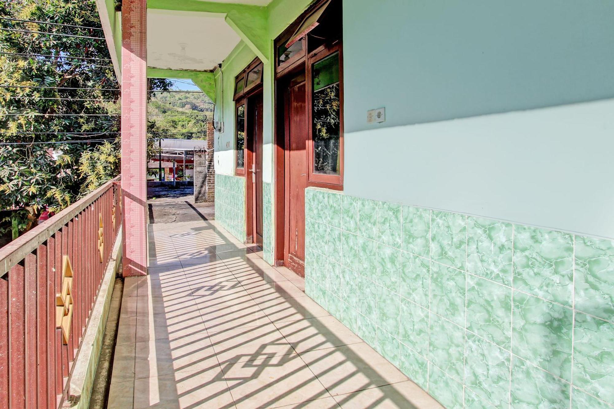 Spot On 93029 Pondok Wisata Sabar Menanti 2 Bantul Eksteriør billede